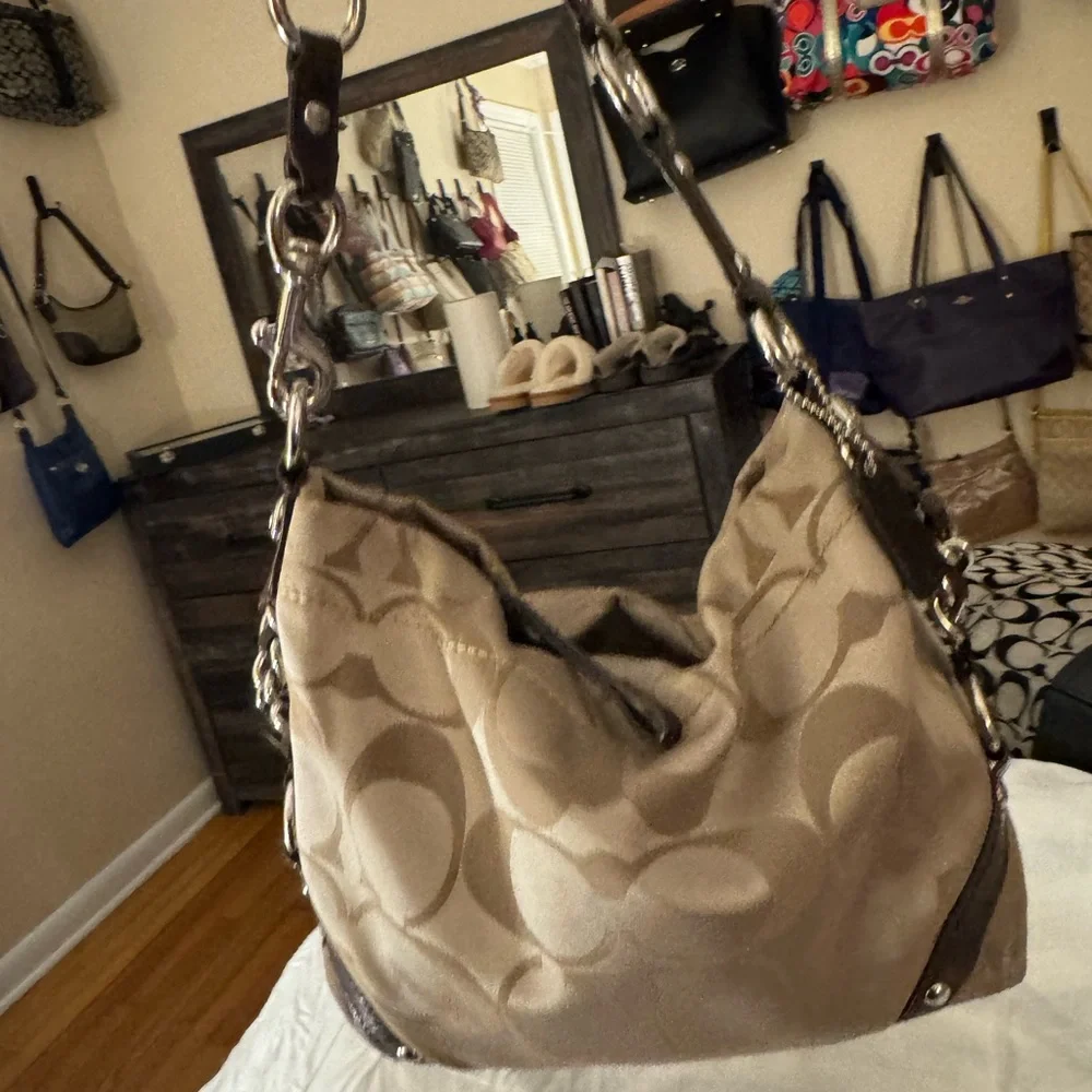 Coach Beige Signature Canvas Hobo with Brown Leather Trim - Picture 8 of 11
